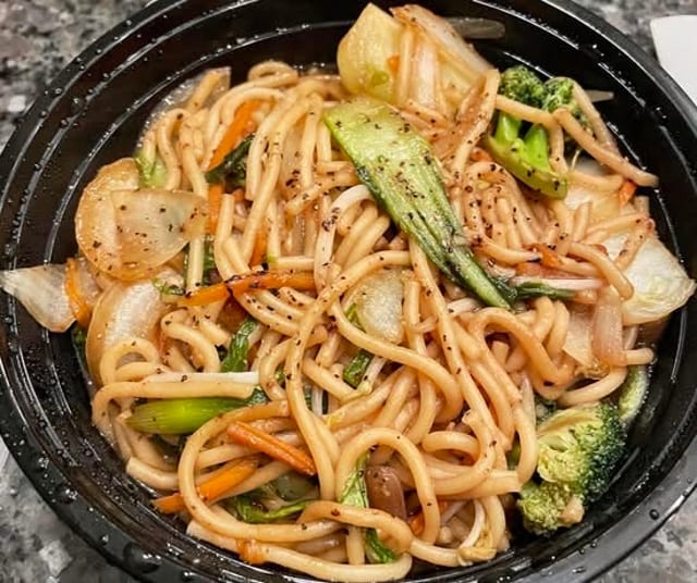 Vegetable Lo Mein.